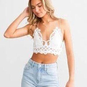 Free People Adella Bralette in white , NWT. Size large .